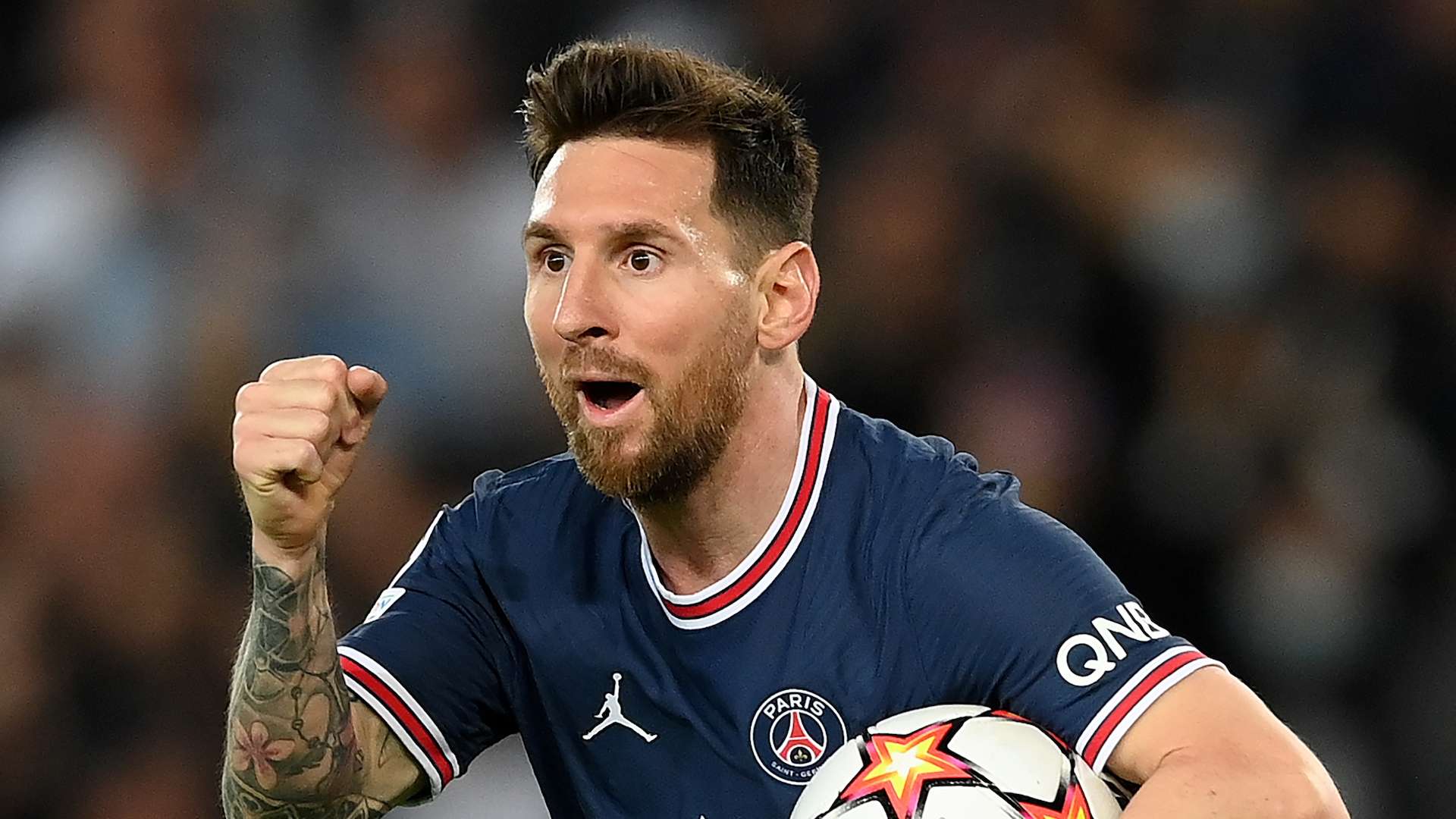 大马丁因禁赛惹争议 阿足协强烈反对FIFA决定引发热议